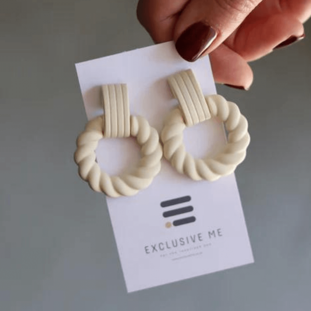 fashion_earrings_hanging-assorted_earrings-lynne_11