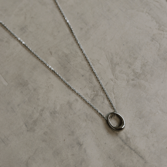 stainless steel silver necklace detail pendant-stainless_steel-lynne